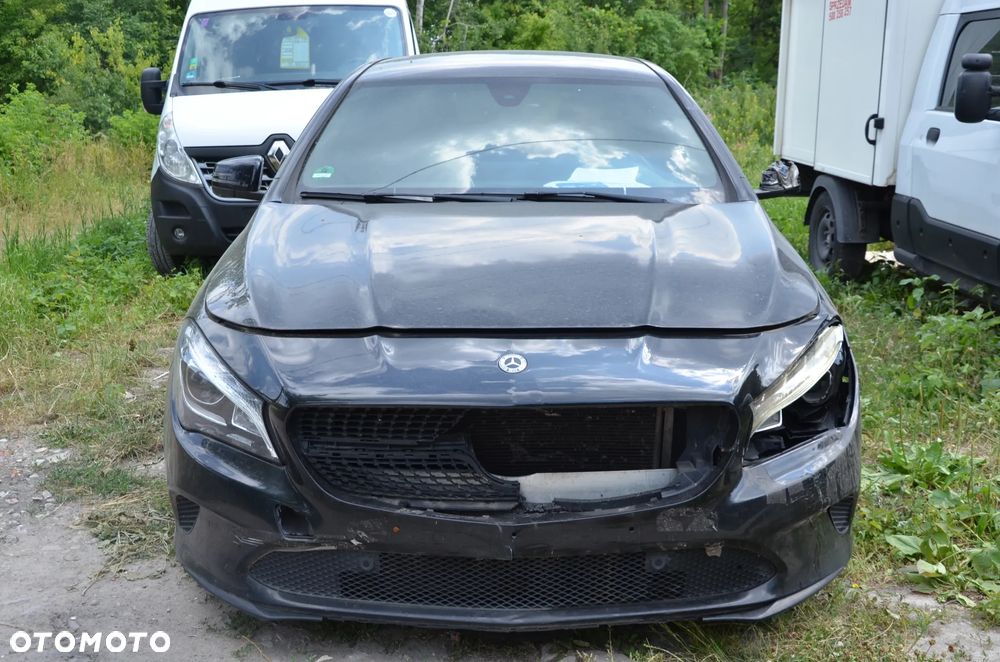 Mercedes-Benz CLA 220 d 7G-DCT AMG Line - 5