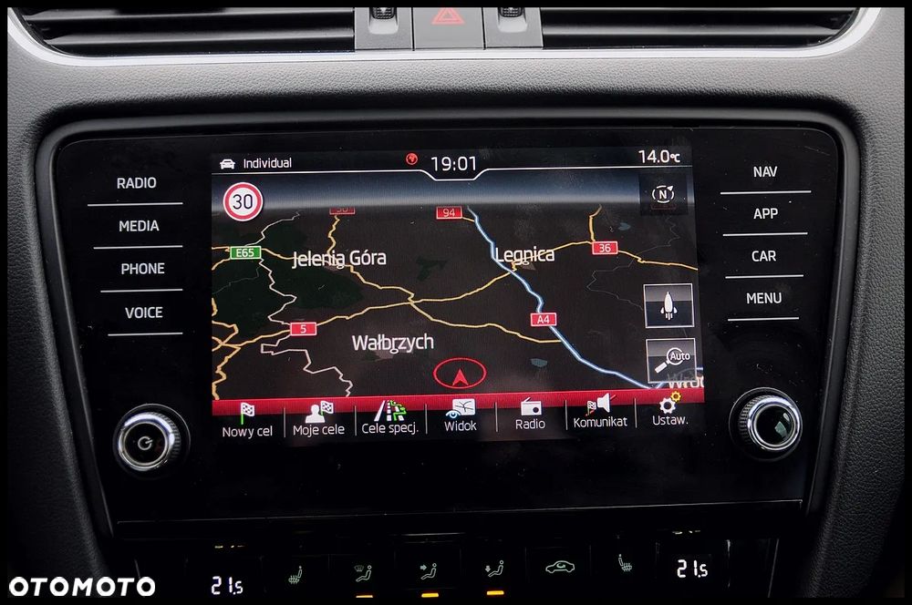 Skoda Octavia 2.0 TDI 4x4 DSG RS - 8