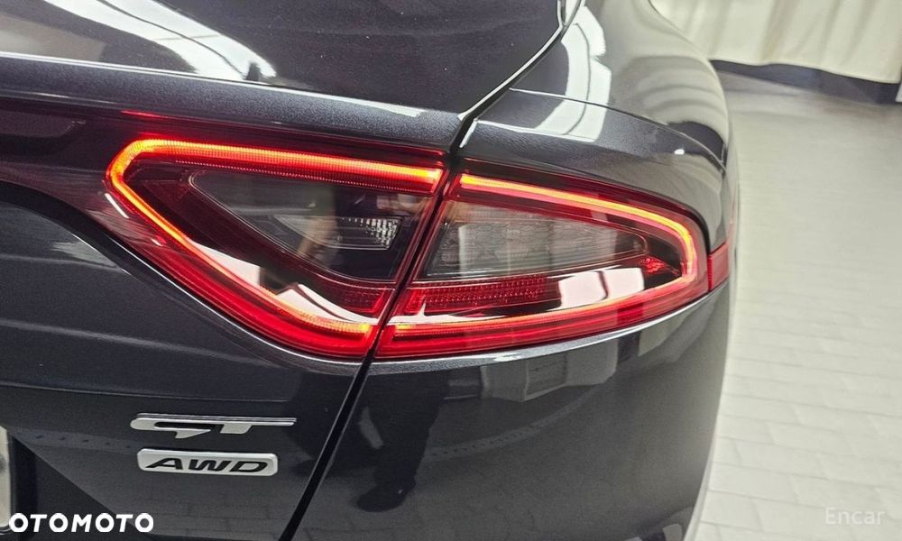Kia Stinger - 4