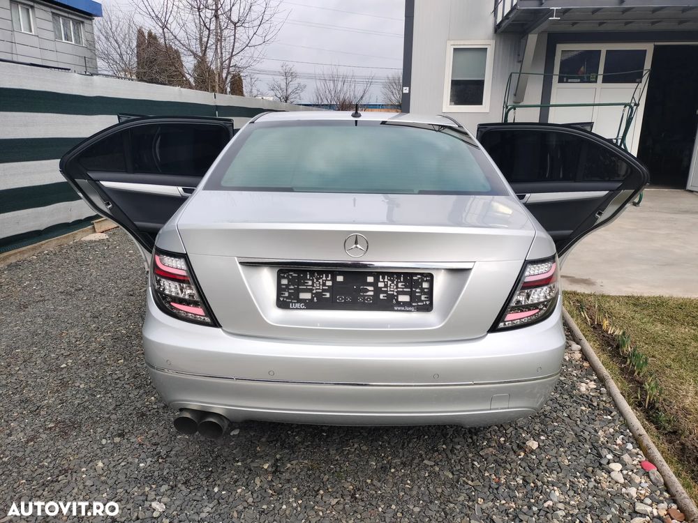 Mercedes-Benz C 180 BlueEFFICIENCY Avantgarde - 23