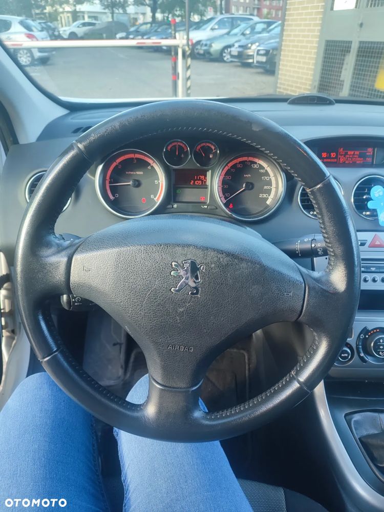 Peugeot 308 1.6 HDi Premium - 10