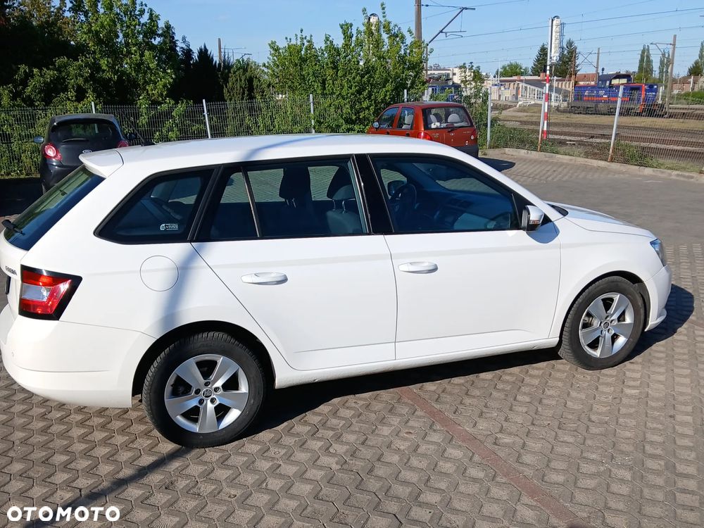 Skoda Fabia 1.2 TSI Ambition - 4