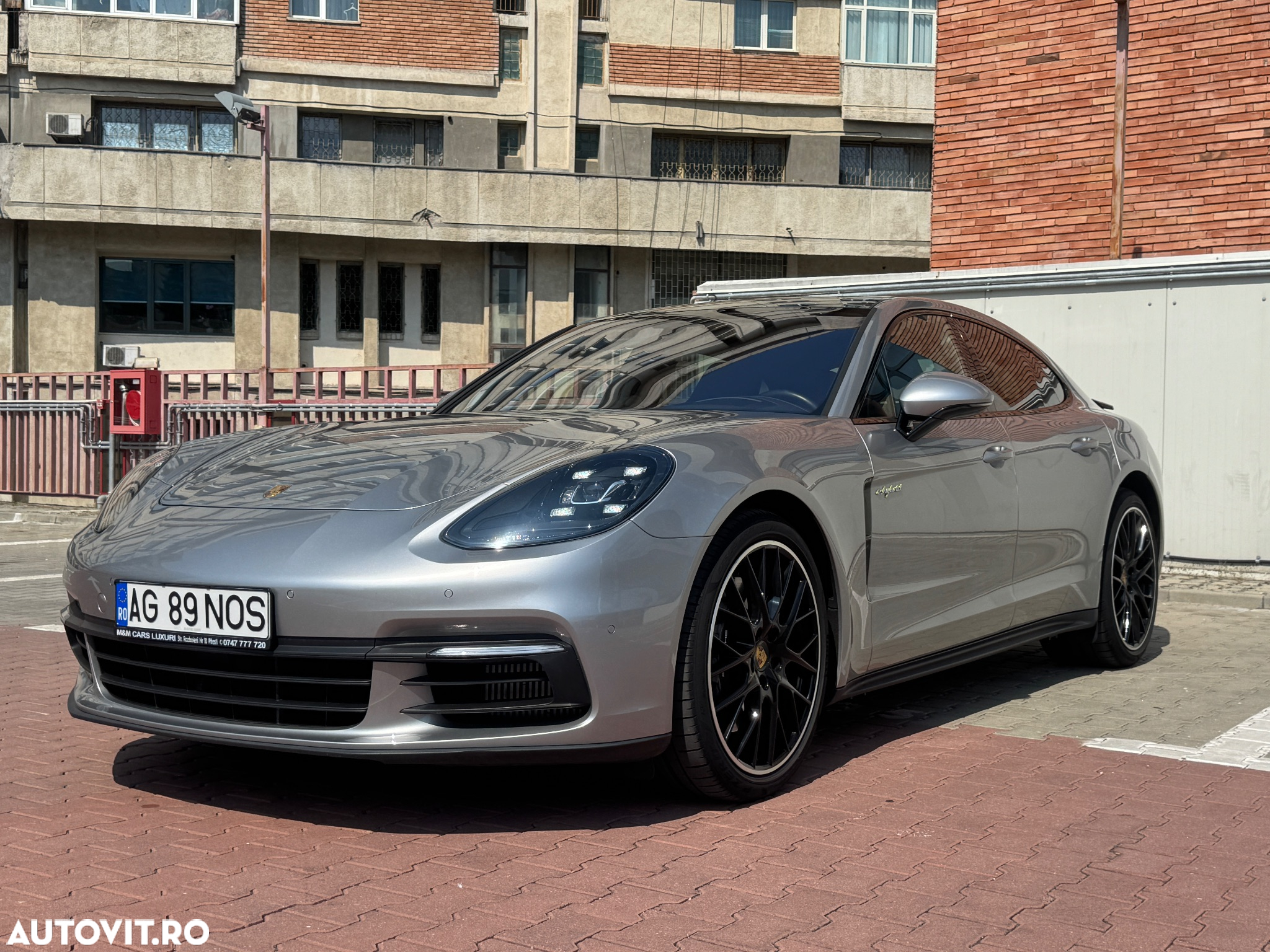 Porsche Panamera 4 E-Hybrid - 34
