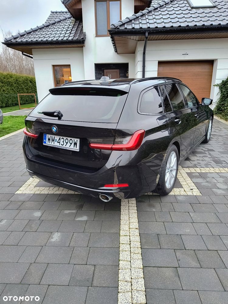 BMW Seria 3 320d xDrive - 11