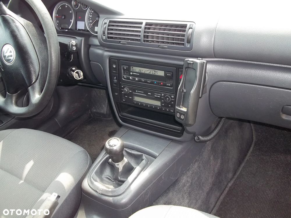 Volkswagen Passat 1.9 TDI - 7