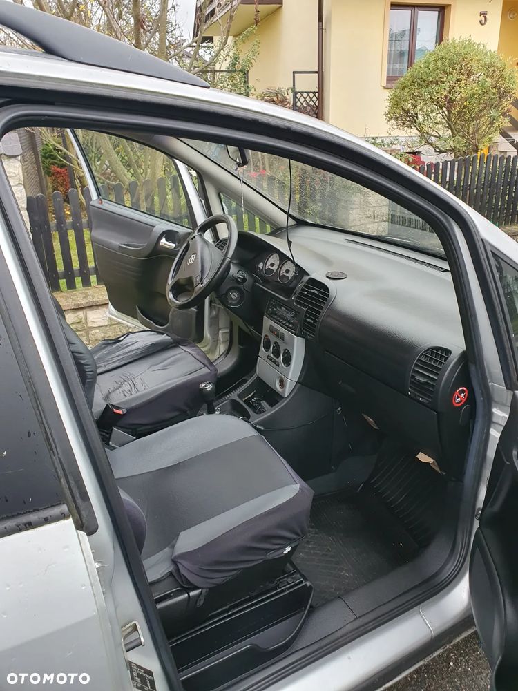 Opel Zafira 2.0 DTI - 4