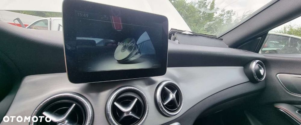 Mercedes-Benz CLA - 12