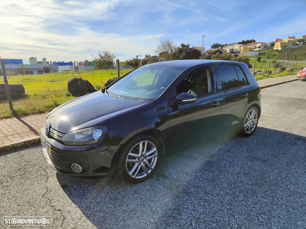 VW Golf 2.0 TDi DPF Highline - 3