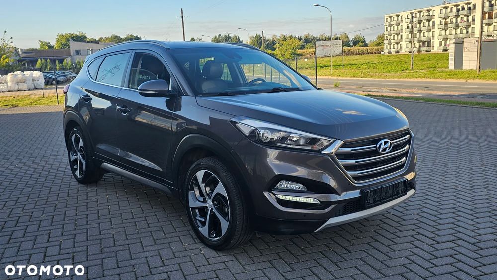 Hyundai Tucson 1.7 CRDI BlueDrive TourdePologne 2WD - 31