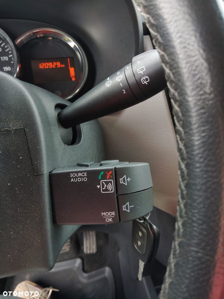 Dacia Lodgy TCe 115 Comfort - 11