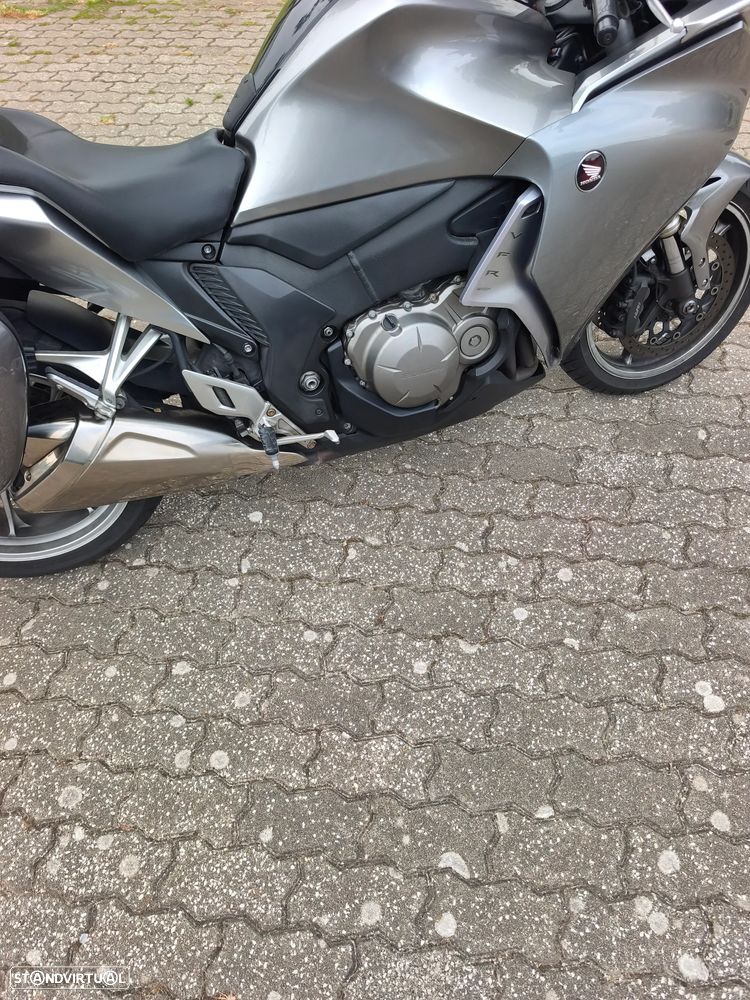 Honda VFR 1200 - 7