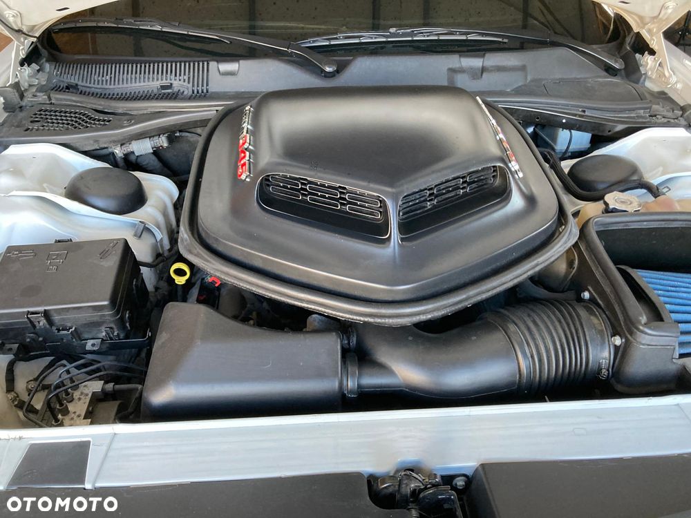 Dodge Challenger - 40