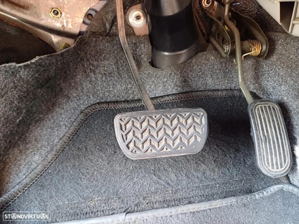 Toyota Yaris 1.3 Sol AC Aut. - 10