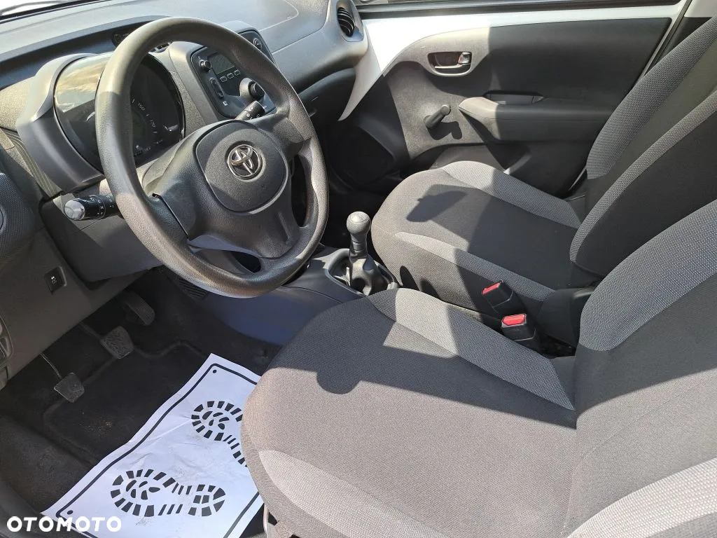 Toyota Aygo - 11