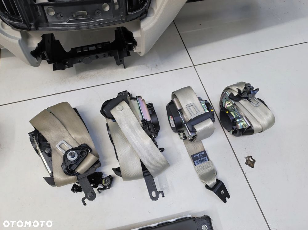 DESKA KONSOLA PODUSZKI PASY EU VOLVO XC60 II 2 2.0D - 11