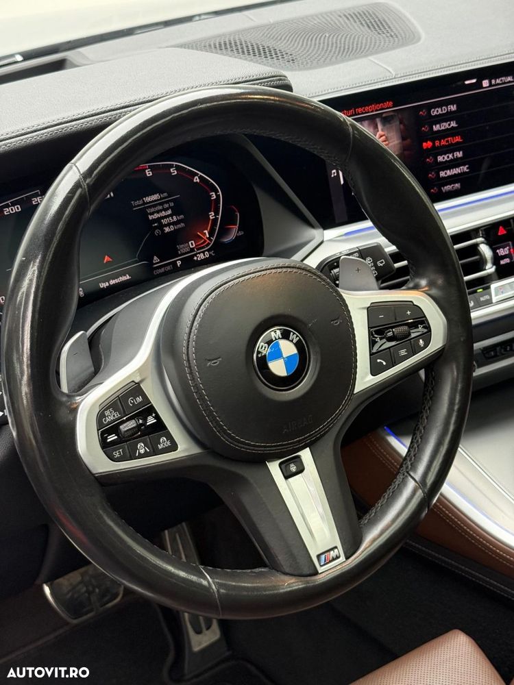 BMW X5 M M50i - 13