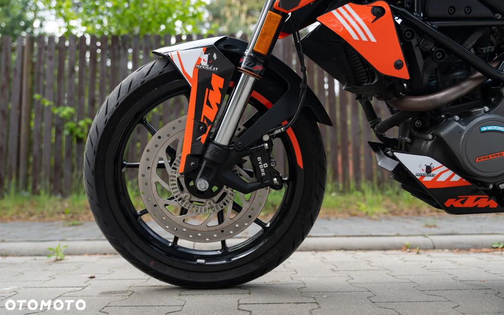KTM Duke 125 - 12