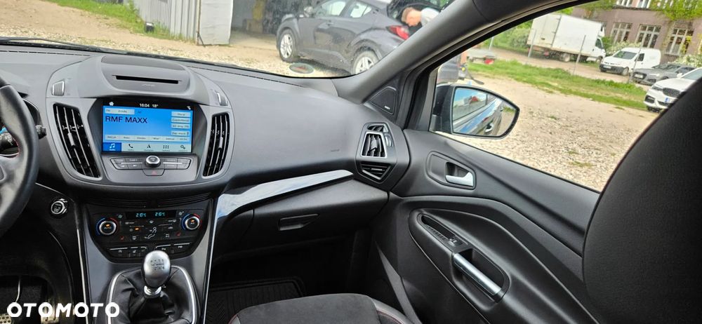 Ford Kuga - 33