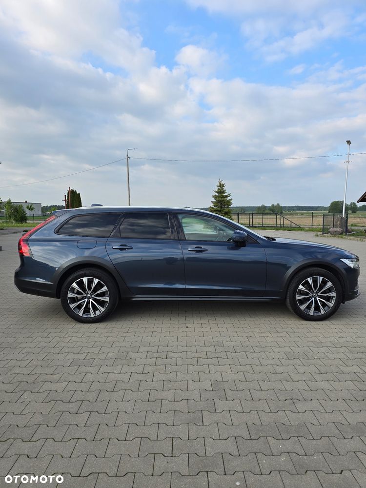 Volvo V90 Cross Country D5 AWD Geartronic - 4