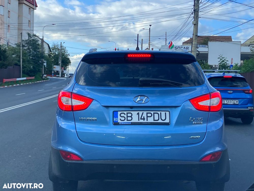 Hyundai ix35 2.0 CRDI 4WD Fifa World Cup Gold Edition - 7