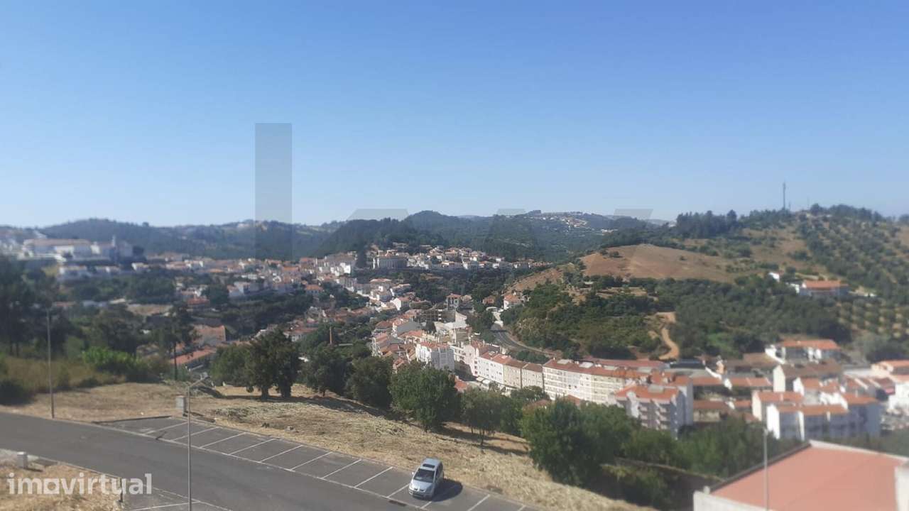 Loja Nova no Centro de Alenquer - Grande imagem: 2/2