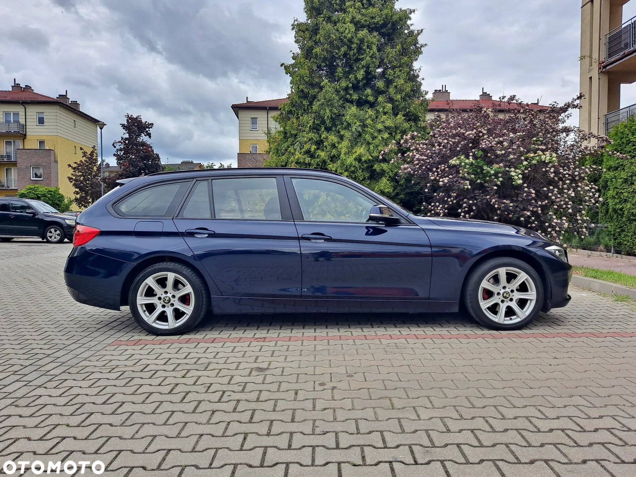 BMW Seria 3 320d Touring Sport Line - 5