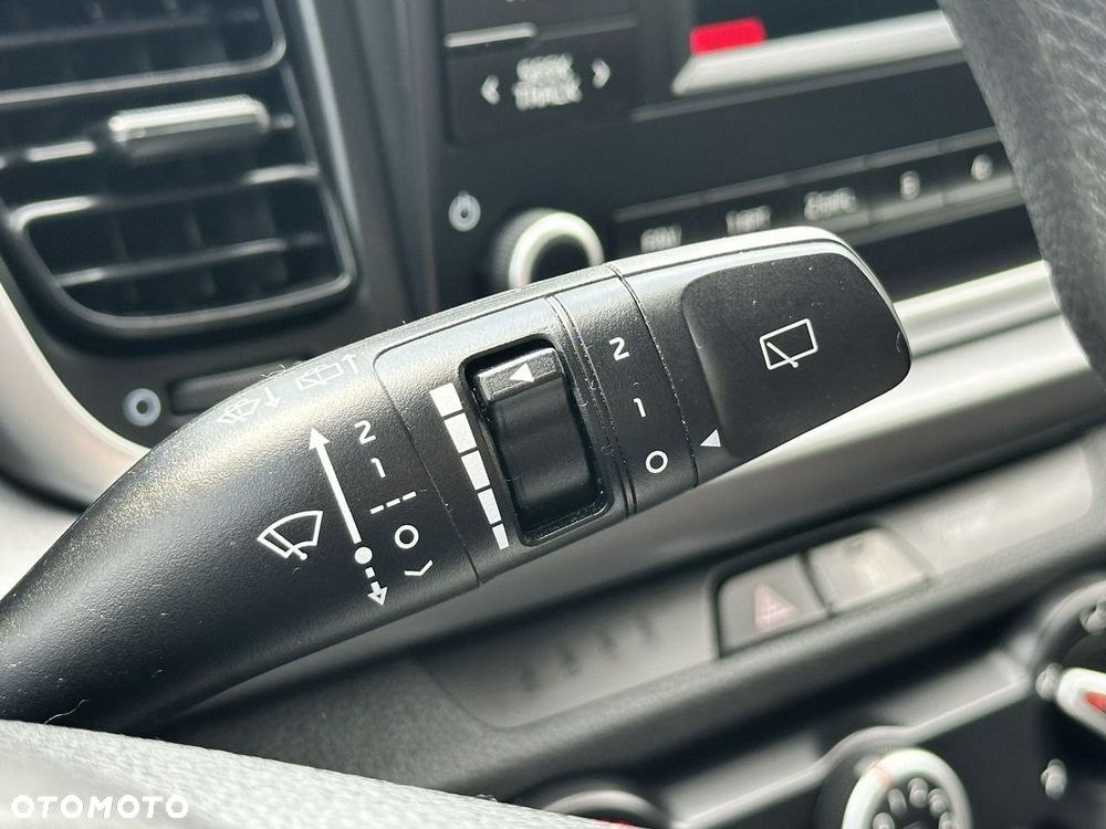 Kia Rio - 25