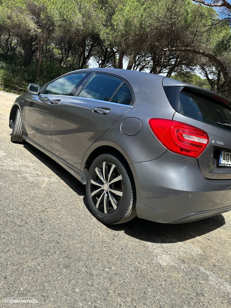 Mercedes-Benz A 180 d AMG Line - 10