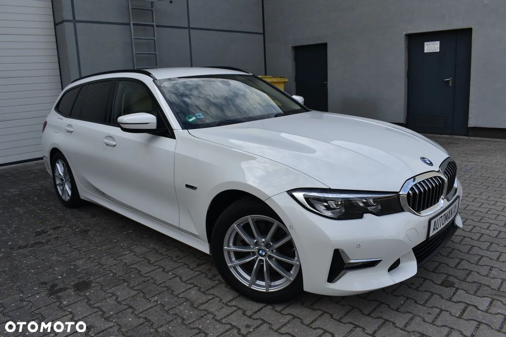 BMW Seria 3 320e Luxury Line - 2