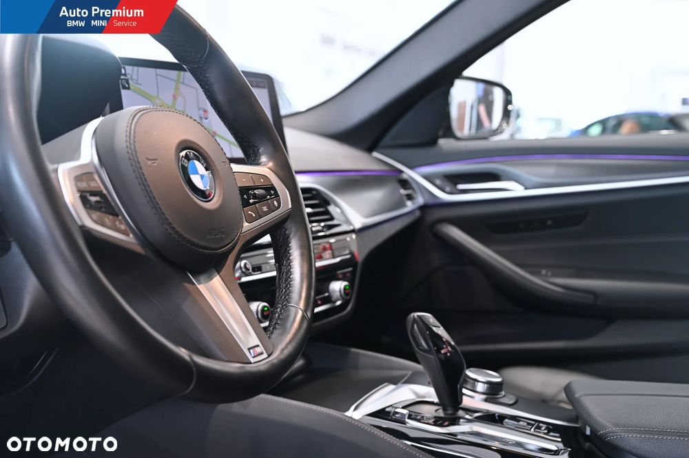 BMW Seria 5 540i xDrive mHEV - 8