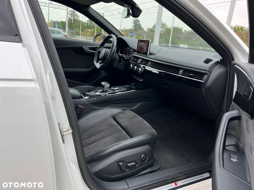 Audi A4 Avant 40 TDI S tronic quattro sport - 16
