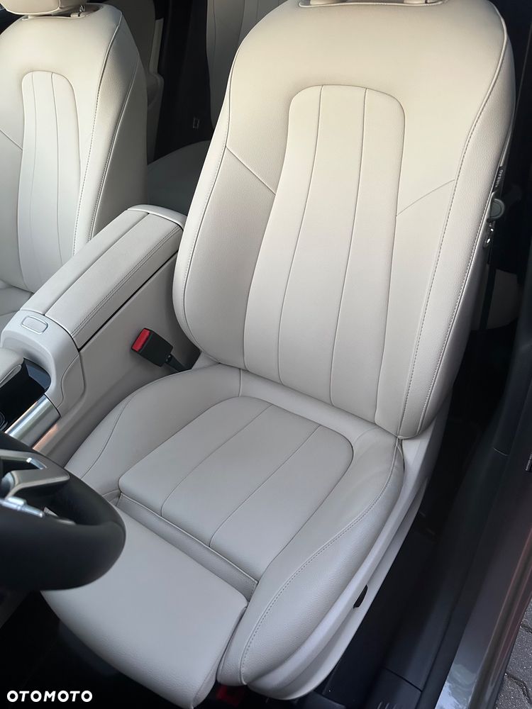 Mercedes-Benz GLA 200 Business Edition - 25