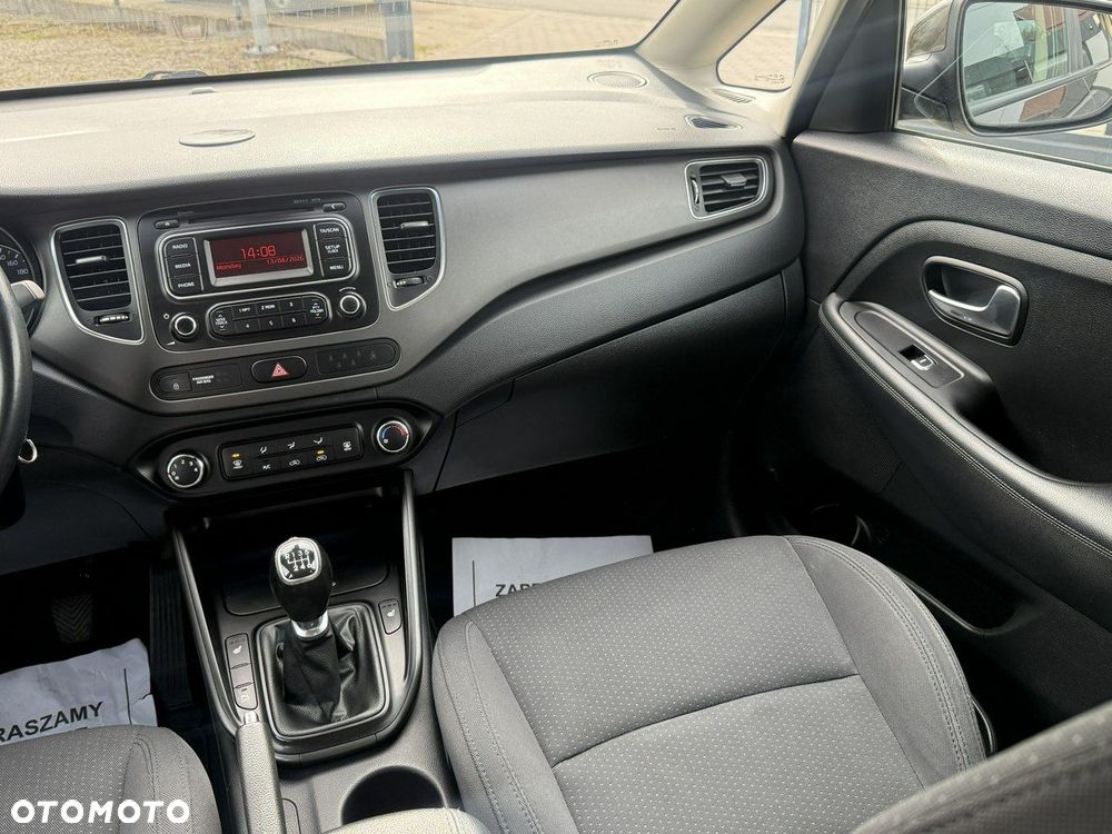 Kia Carens - 29