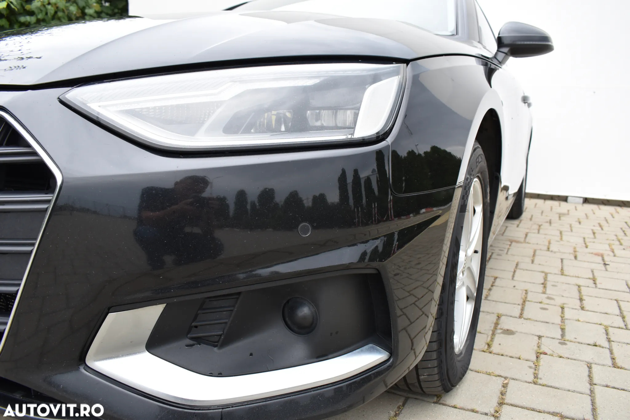 Audi A4 35 TDI S tronic MHEV Basic - 3
