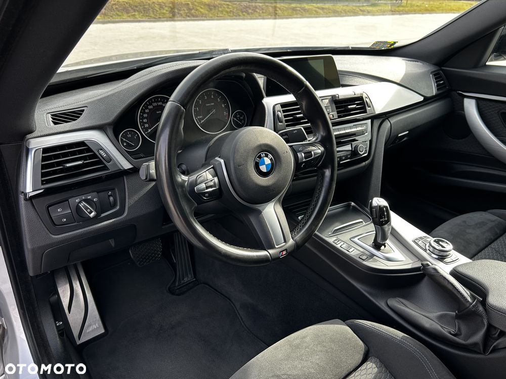 BMW 3GT 320i xDrive M Sport - 9