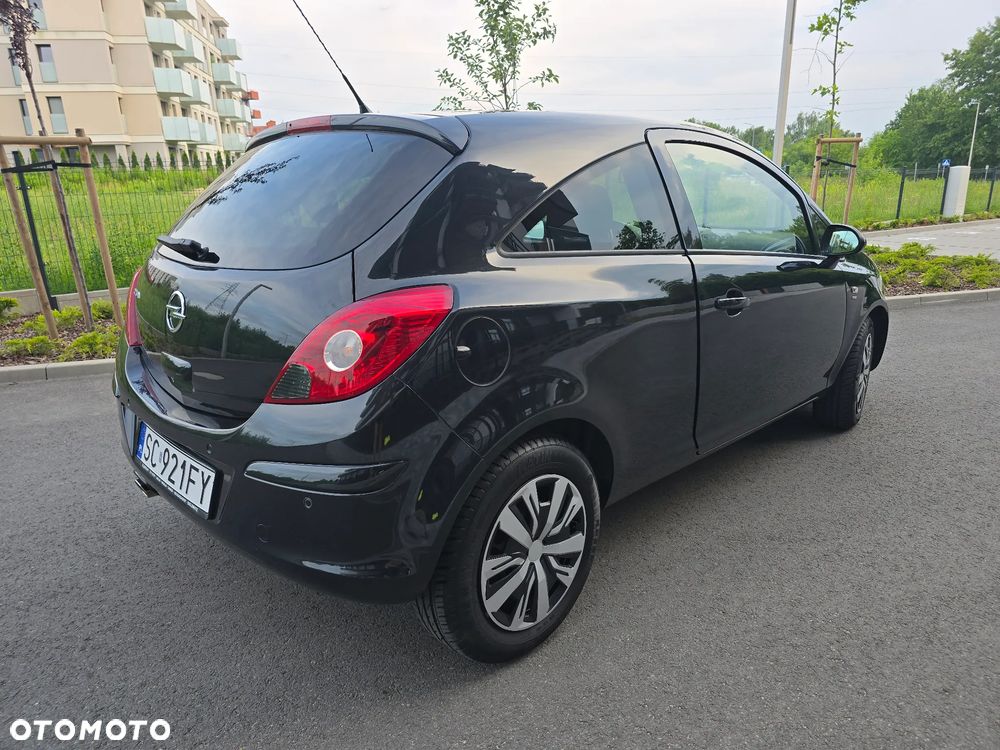 Opel Corsa 1.4 16V Energy - 9