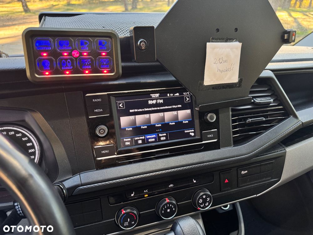 Volkswagen Transporter Kombi L2H1 M1 4Motion - 11