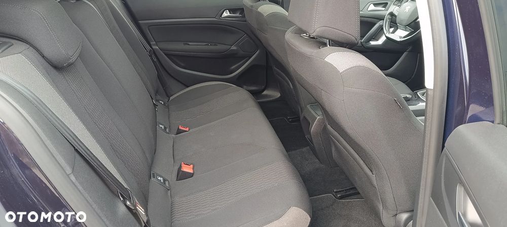 Peugeot 308 - 16