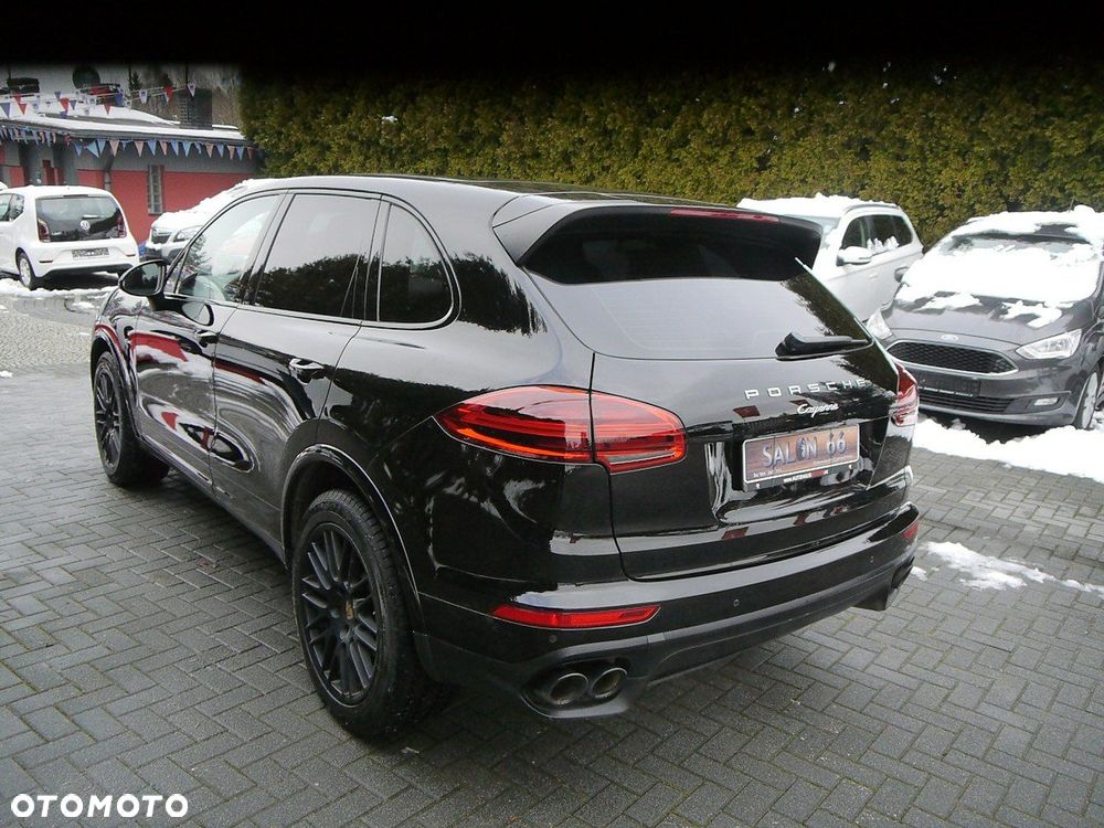 Porsche Cayenne - 6