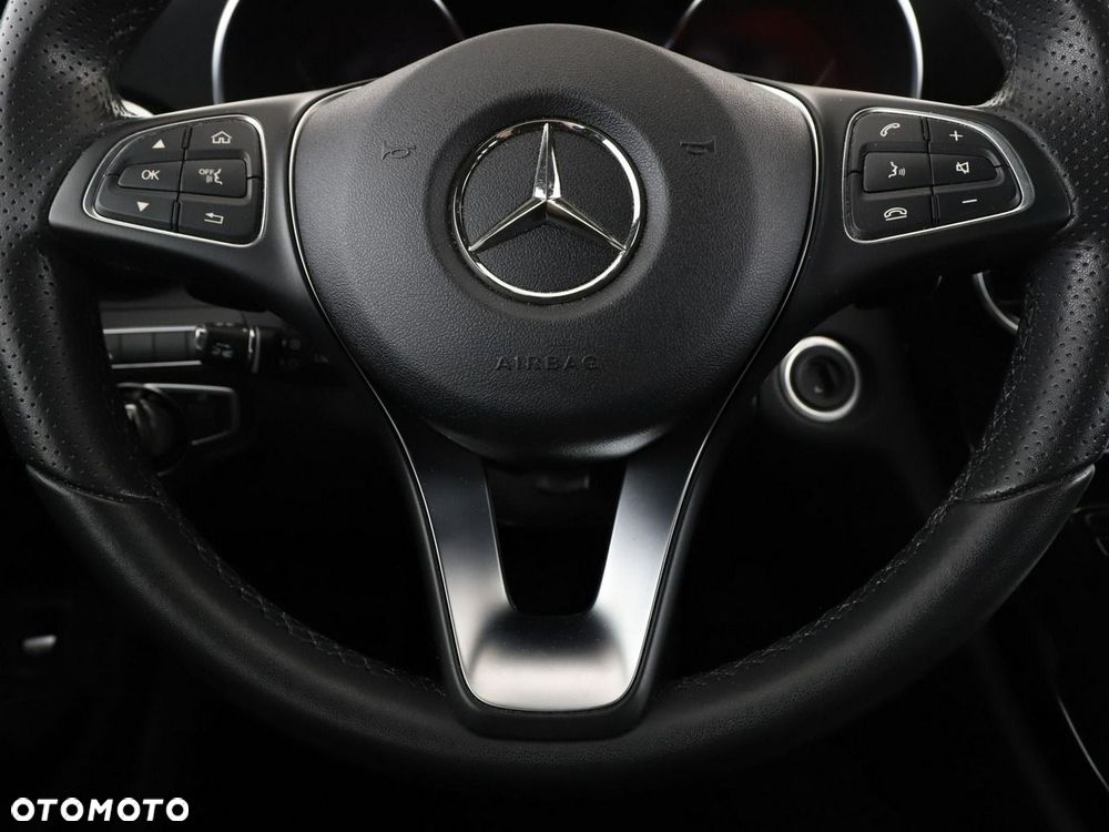 Mercedes-Benz Klasa C 200 4Matic 9G-TRONIC Avantgarde - 22