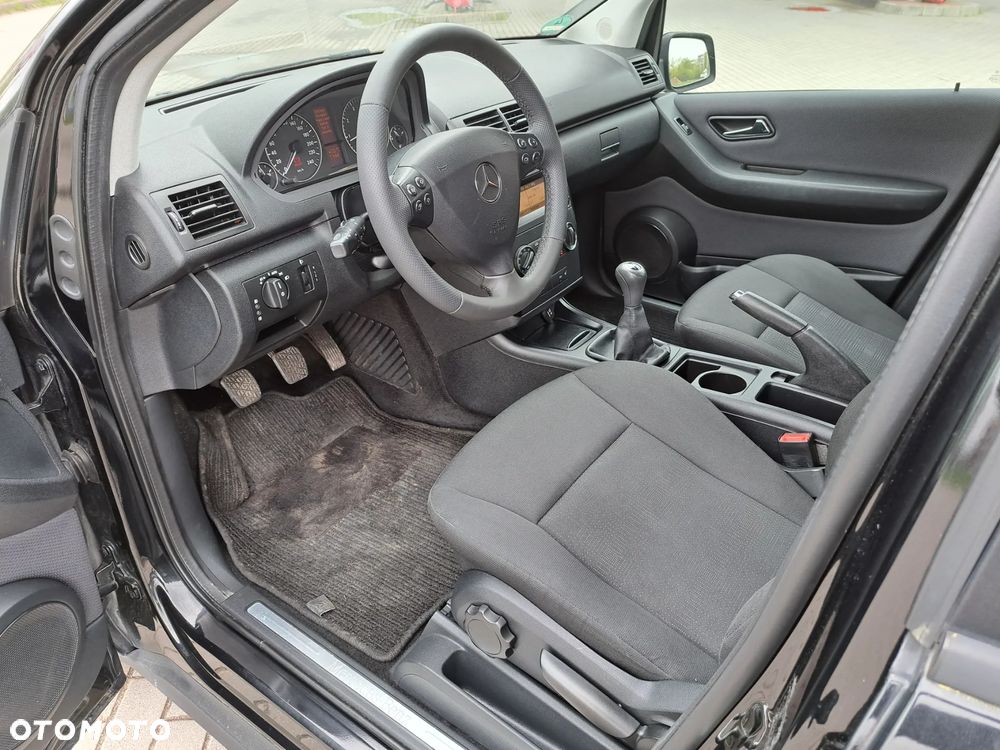 Mercedes-Benz Klasa A 160 BlueEfficiency - 11