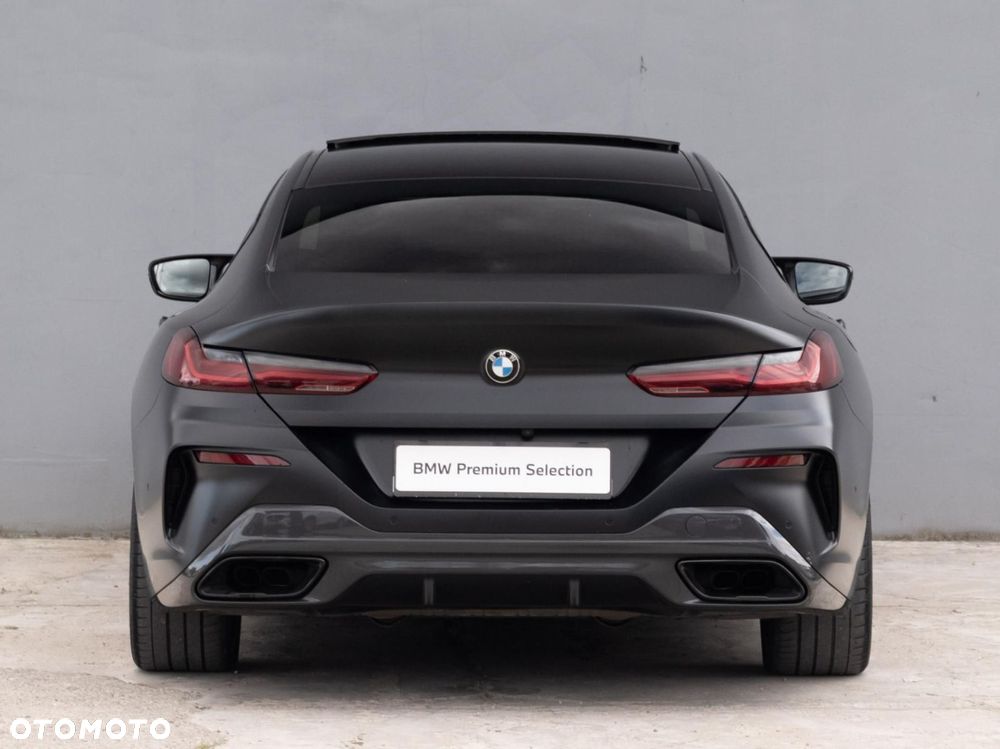 BMW Seria 8 - 5