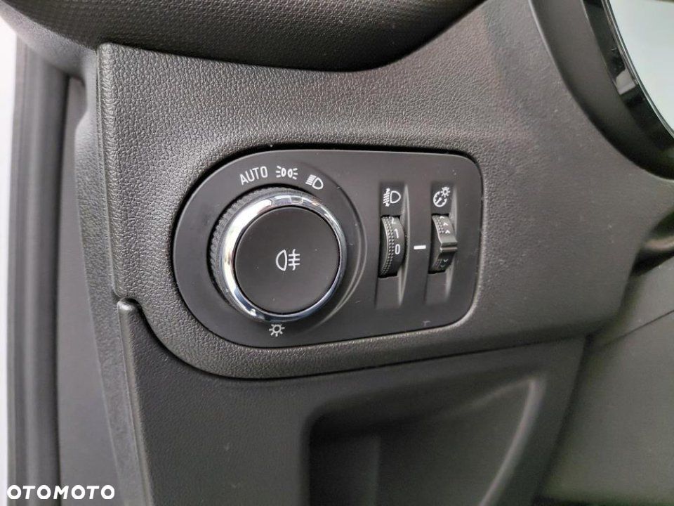 Opel Crossland X - 14