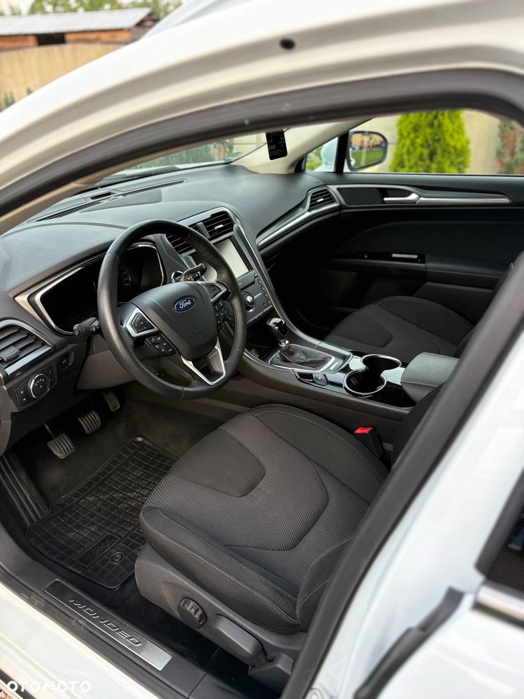 Ford Mondeo 2.0 TDCi STart-Stopp Titanium - 13