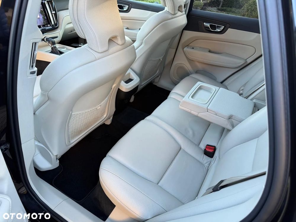 Volvo XC 60 D4 AWD Geartronic Inscription - 7