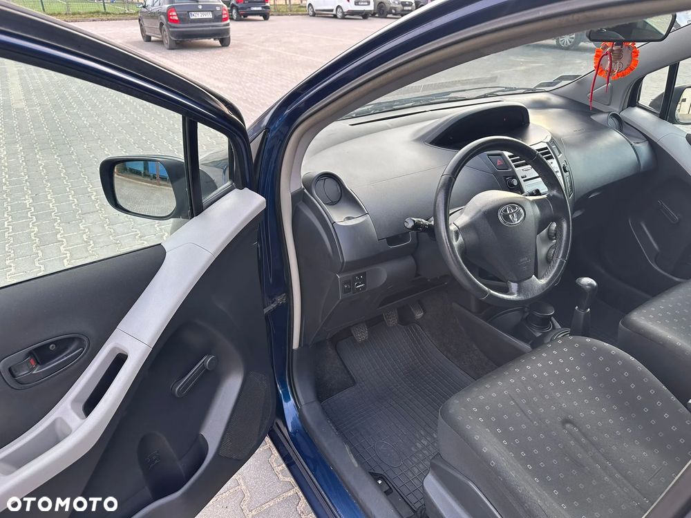Toyota Yaris 1.3 Luna A/C - 7