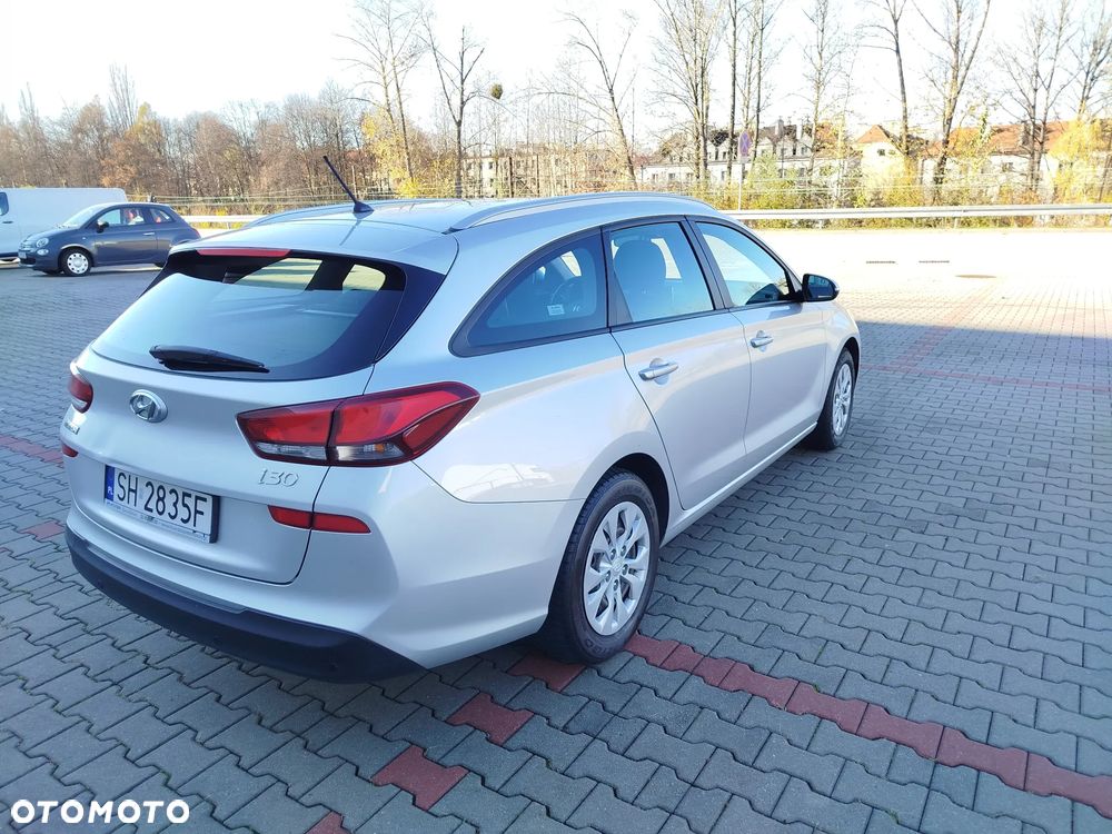 Hyundai i30 1.6 D Classic + - 5