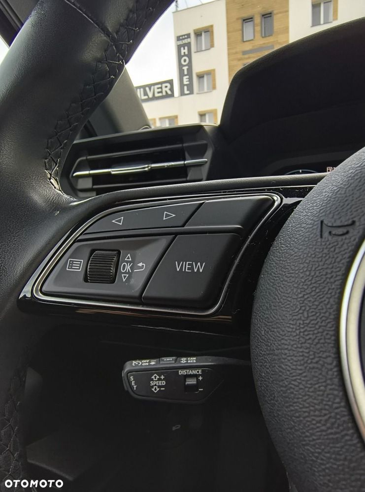Audi A3 Sportback TFSI 110 kW S tronic S line - 34