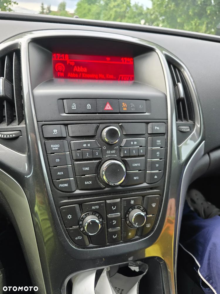 Opel Astra 1.6 Sport - 11