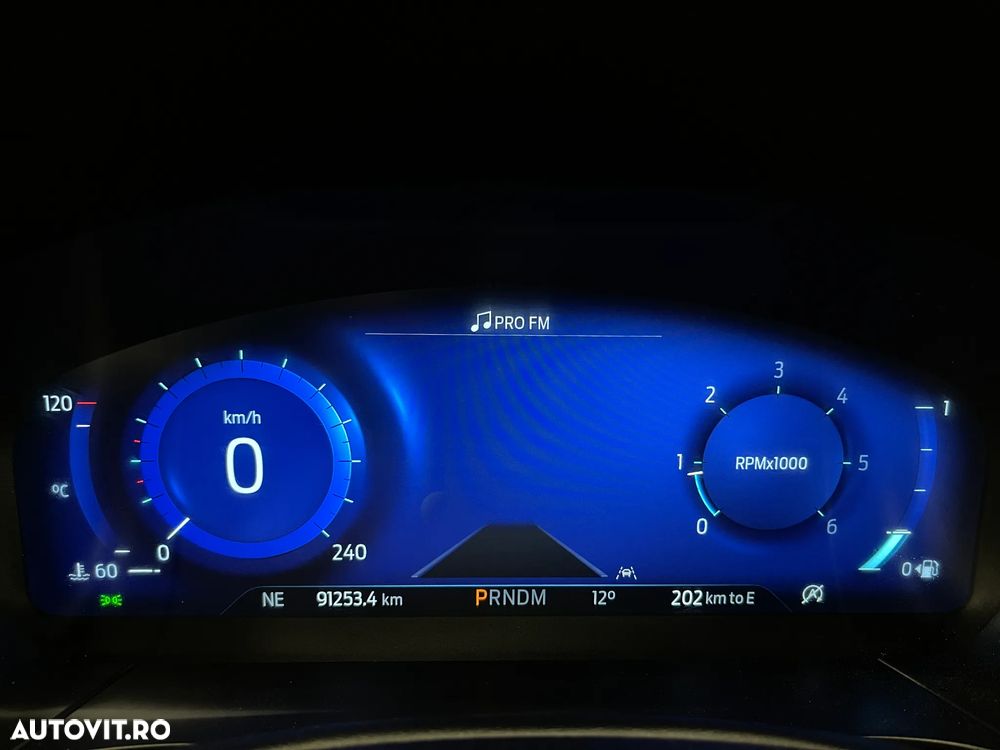 Ford Kuga 2.0 EcoBlue A8 AWD ST Line X - 33